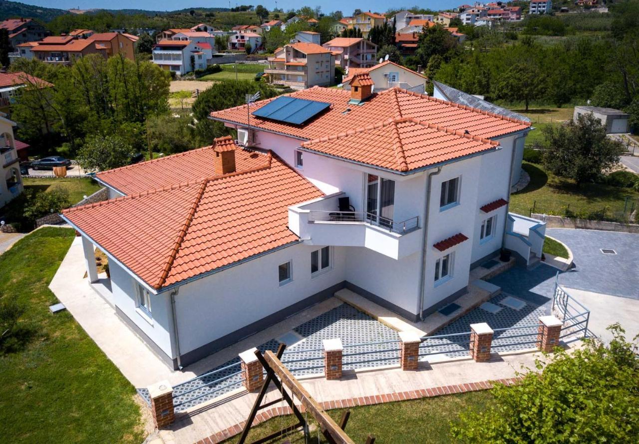 Apartmani Villa Zora Lopar Kültér fotó