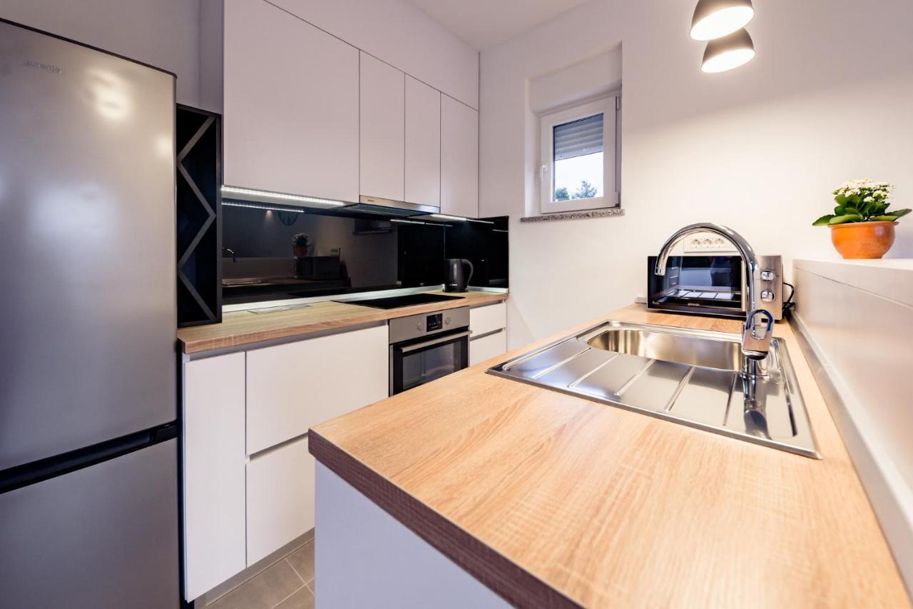 Apartmani Villa Zora Lopar Kültér fotó